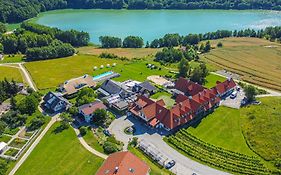 Głęboczek Vine Resort& Spa